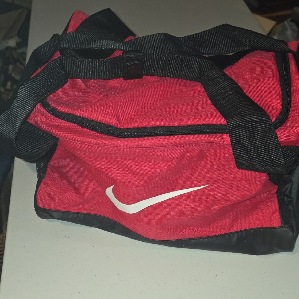 Womens Nike Fuschia Gym Bag with Black Trim